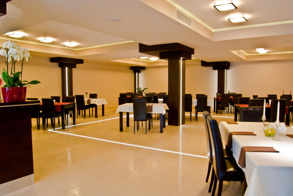 Hotel Zajazd Mazowsze Slupno Esterno foto